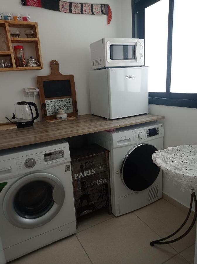 Апартаменты New! Great Location! Vibrant Downtown, Talpiot Market, Flea Market, Carmel Beach, Close To Everywhere Хайфа Экстерьер фото